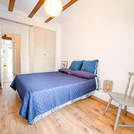 アパート Beams & Bricks *